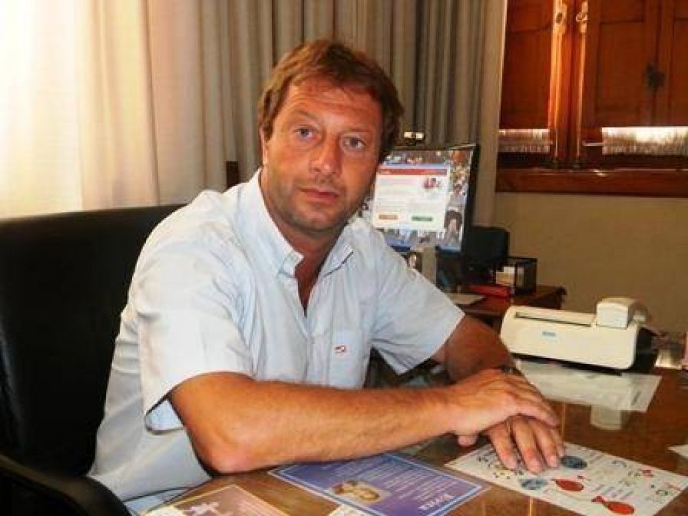 El profesor Dar�o Speranza es el intendente interino  