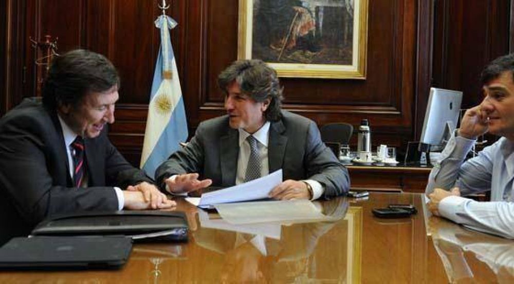 La Naci�n mostr� su apoyo a Bevilacqua 