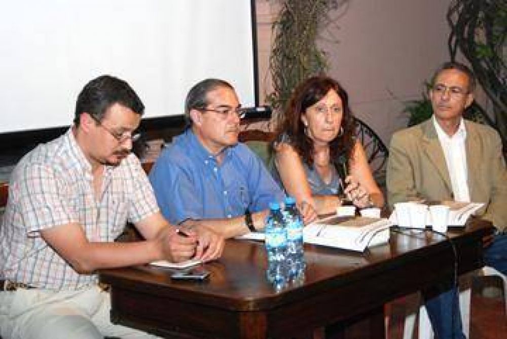 Sobre la fundaci�n de Z�rate en la Quinta Jovita.