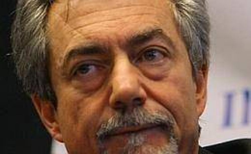 Italia: un caso de corrupci�n provoca la primera renuncia del nuevo gobierno