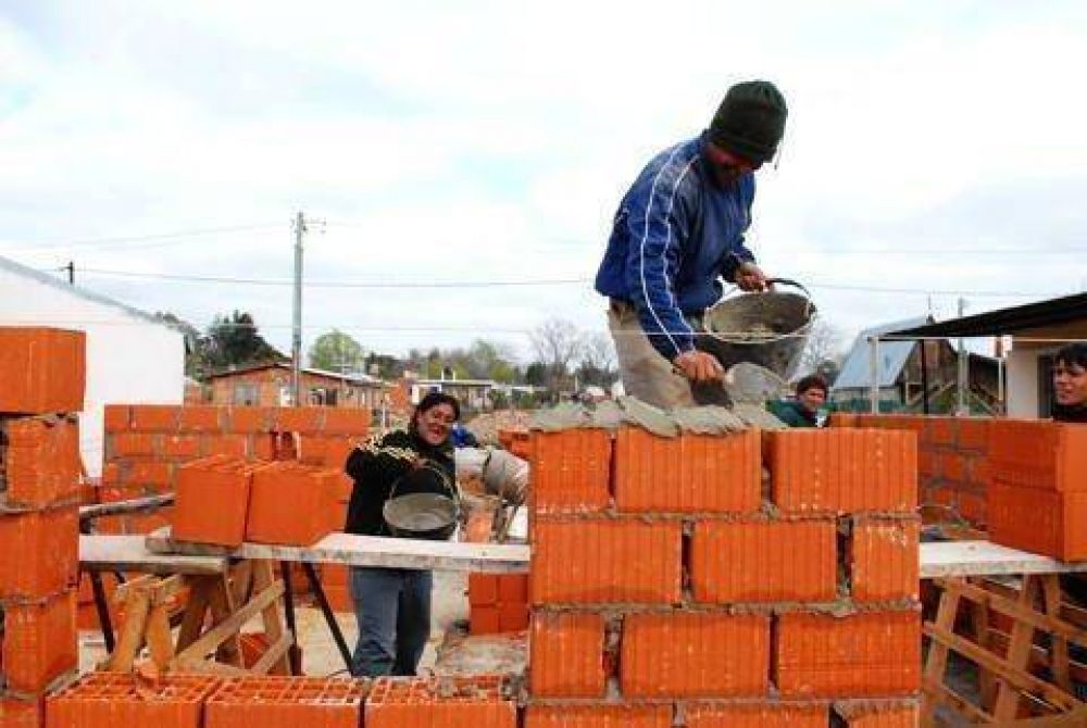 �La Municipalidad debe hacer un gesto de compromiso para que las obras contin�en� 