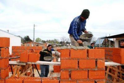 �La Municipalidad debe hacer un gesto de compromiso para que las obras contin�en� 
