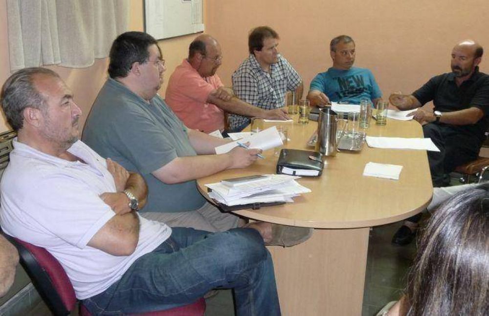 Concejales se reunieron por la situaci�n de las empleadas de la f�brica de lencer�a 