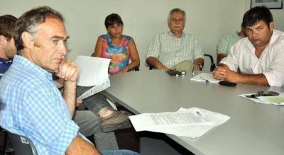 La Sociedad Rural se reuni� con concejales de la oposici�n por el aumento de tasas 