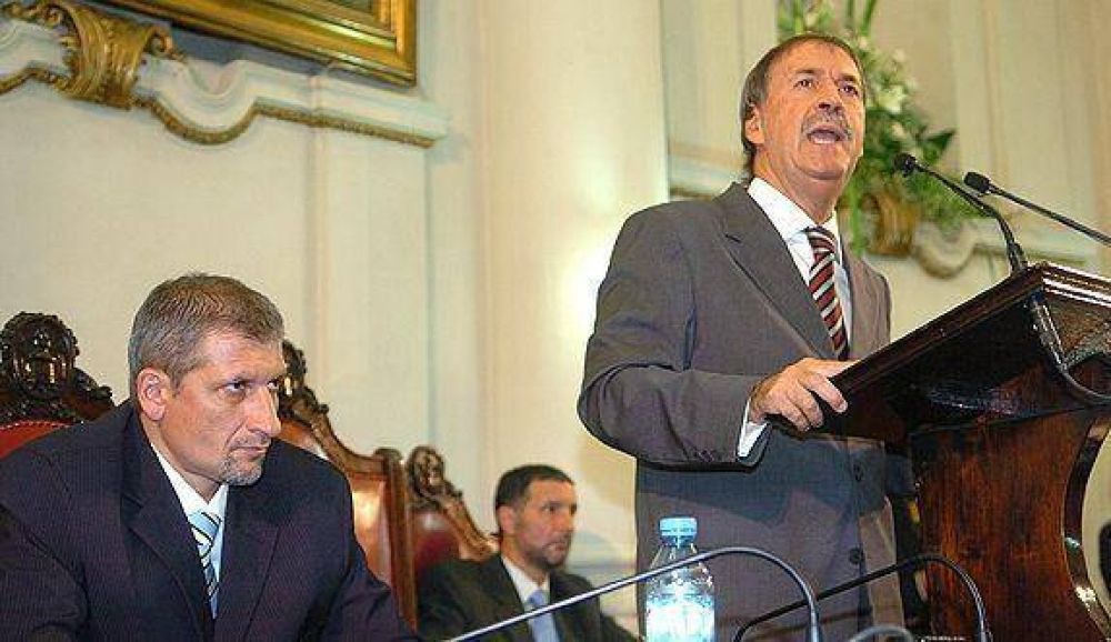 Schiaretti prometi� obras y defendi� su gesti�n