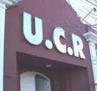 Trascendido: hoy se reunir�a el comit� de la UCR.