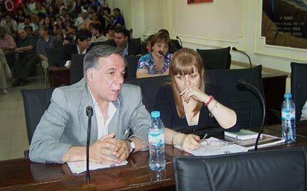 Para Folino, el futuro de la UCR es en un frente