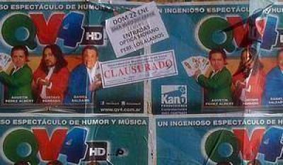  Fueron clausurados afiches publicitarios pegados en muros que limpi� el municipio.