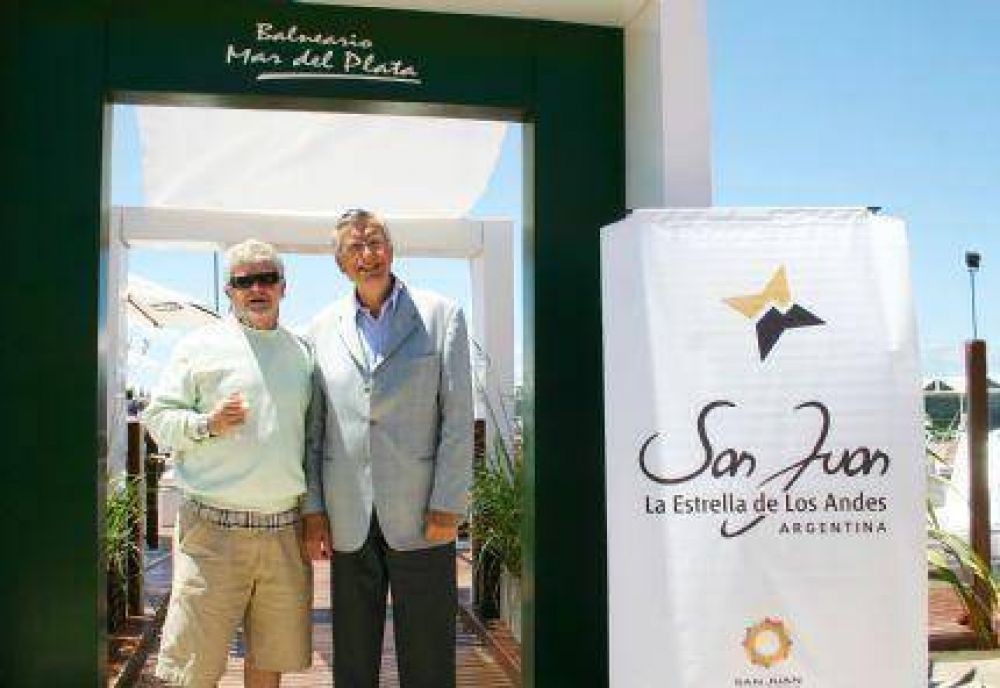 Gioja lleg� a Mar del Plata para promocionar la provincia de San Juan y se acord� de Moyano