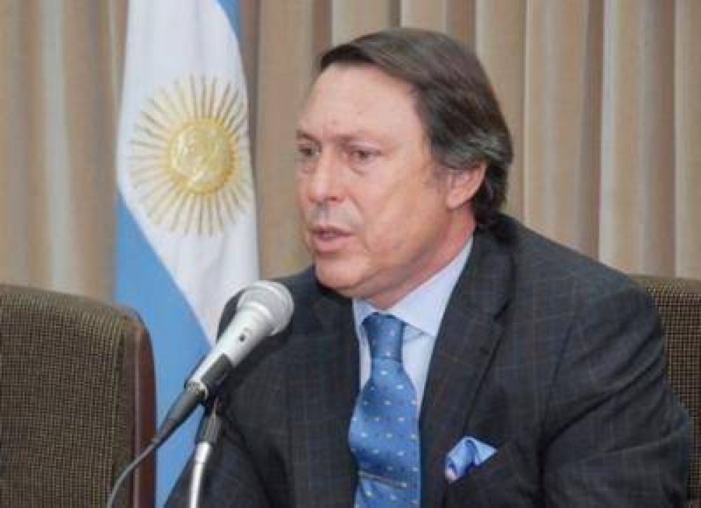 CREAN TRES NUEVAS JEFATURAS DE LA POLIC�A BONAERENSE 