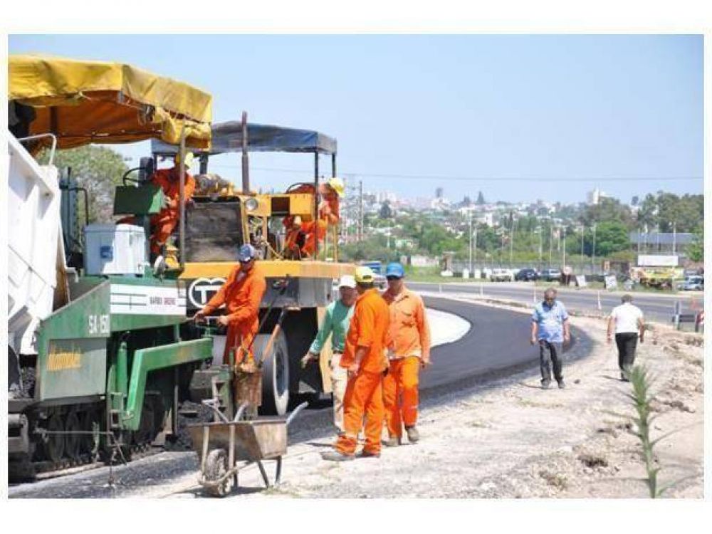 Avanzan a buen ritmo las obras en los accesos a la capital entrerriana