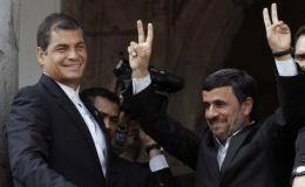 Ahmadineyad cierra en Ecuador su gira latinoamericana