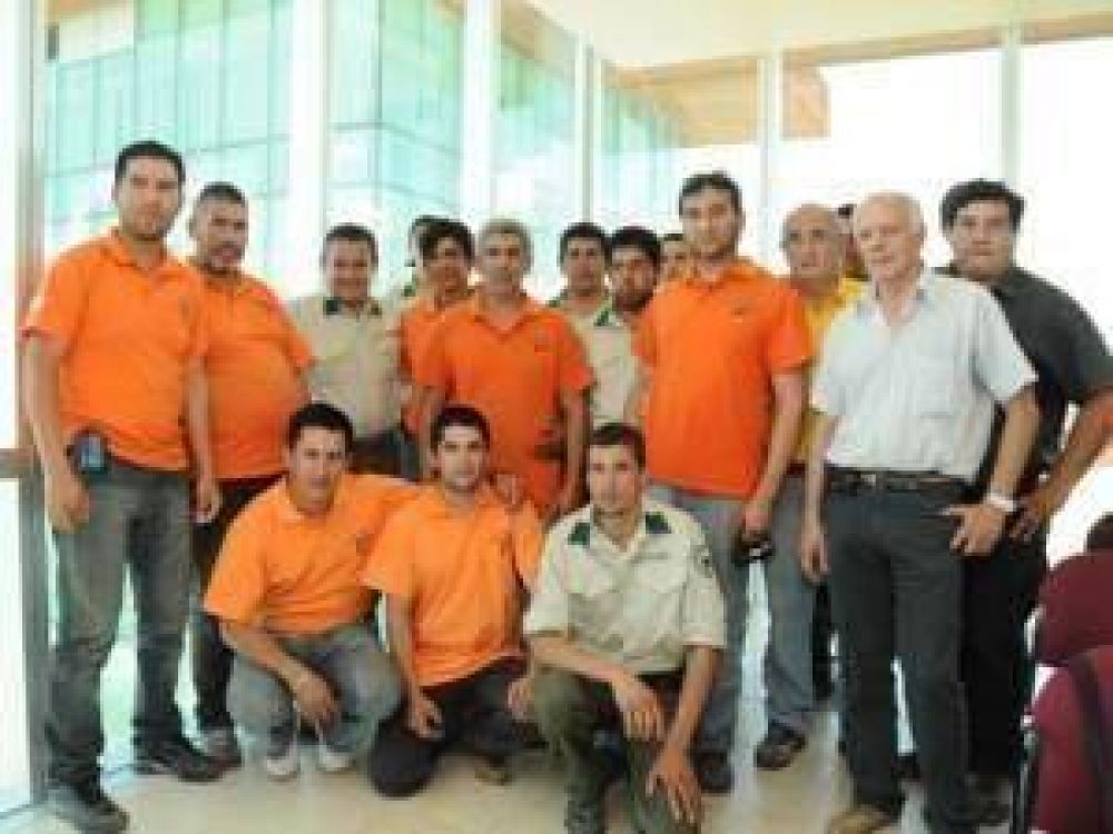 Llegaron los brigadistas puntanos que ayudaron en Chubut