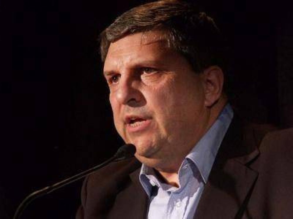 CHEPPI: �SI AUMENTAN EL BOLETO SE RECORTAR�N SUBSIDIOS�