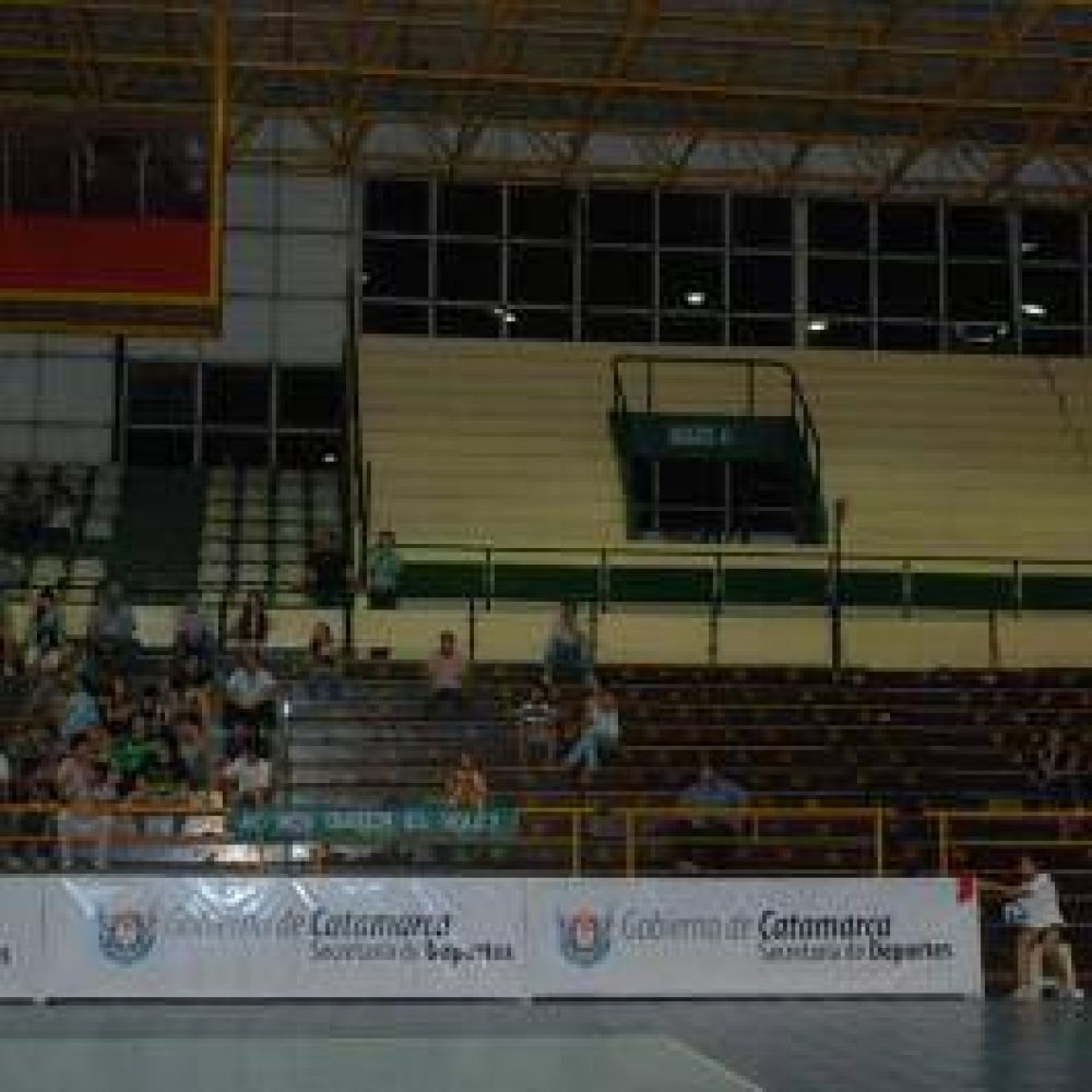 Catamarca Voley apenas convoc� a 207 personas y los n�meros no cierran