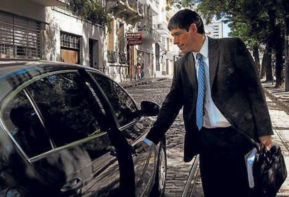 El jefe de Gabinete es criticado dentro del Gobierno y hace tareas menores