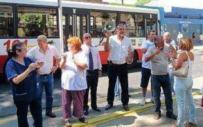 Asamblea de trabajadores de Vicente L�pez decidi� un �impass� hasta el viernes