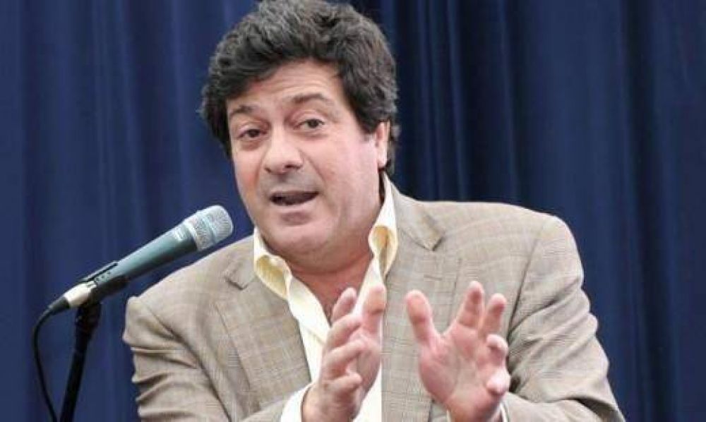 Mariotto: �No me gust� el partido de Scioli con Macri�