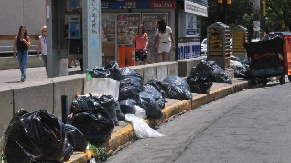 La recolecci�n de la basura se normaliza con lentitud