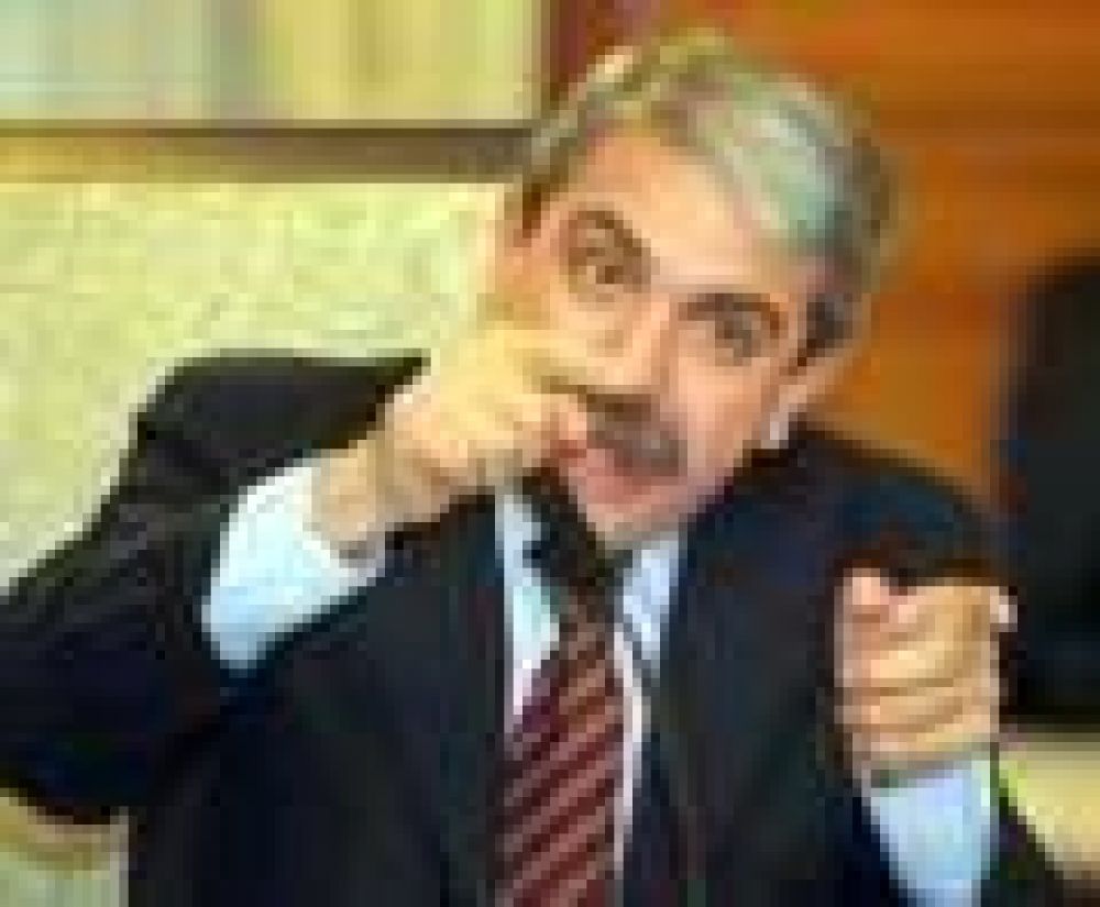 FERN�NDEZ EST� PREOCUPADO 