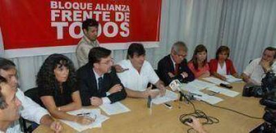 El gobierno �no ha manejado correctamente el dinero"