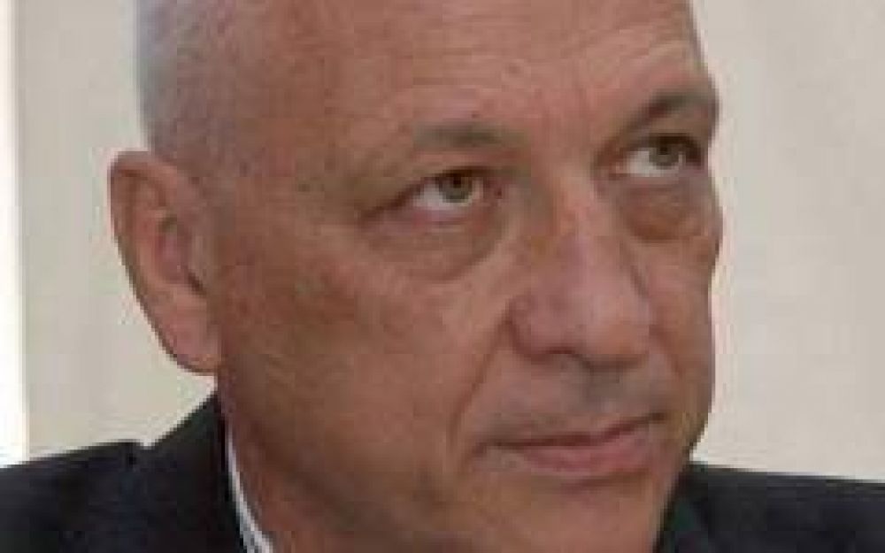 El gobernador Bonfatti descart� la privatizaci�n de la EPE