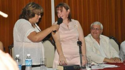 Cosqu�n: Villanueva deja el municipio y se va con De la Sota