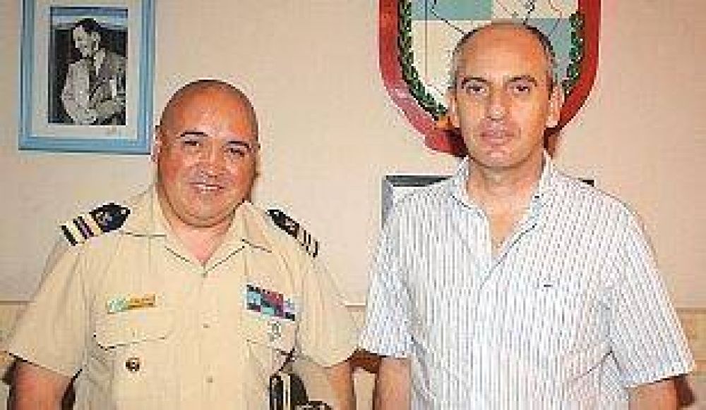 El nuevo prefecto de Escobar se reuni� con Miranda
