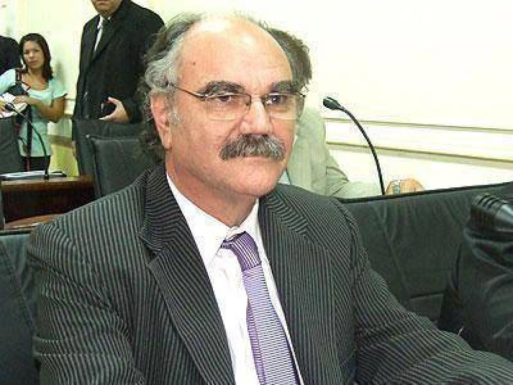 LAN�S: Para Schiavone, �no hay di�logo ni discusi�n� con el oficialismo