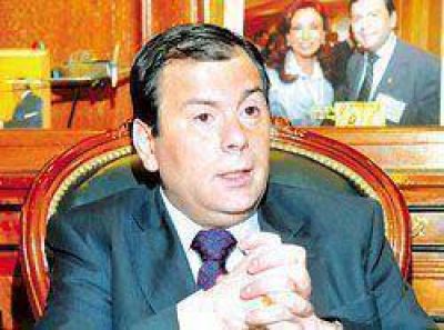 En octubre sancionar�n la ley que habilitar� la reforma.