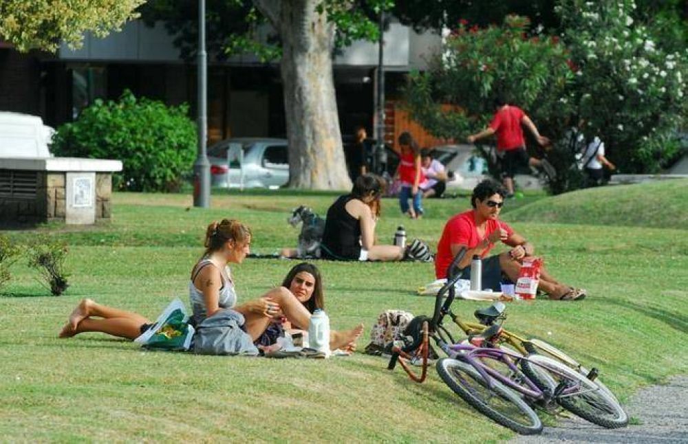 Plaza Mitre: una alternativa para la recreaci�n de los d�as sin playa