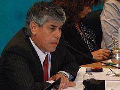 Peralta prometi� "tolerancia cero" con funcionarios corruptos