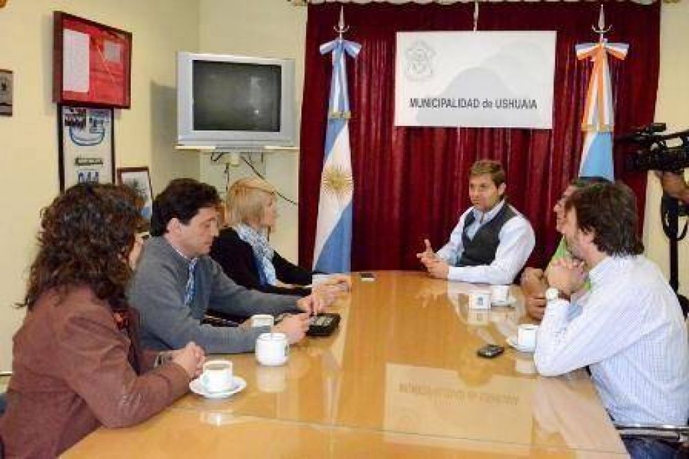 La Secretaria de Derechos Humanos se reuni� con el Intendente de Ushuaia