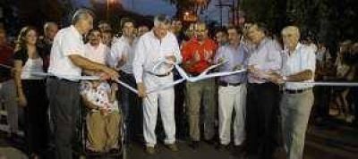 Repavimentan calle clave que une Capital y Rawson