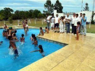 Funcionarios y concejales supervisaron las colonias de verano