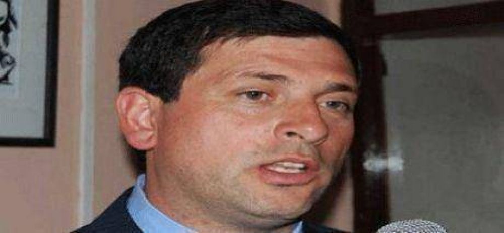 Ismael Bordagaray "Lamentablemente a Beder no le llega la verdadera informaci�n�