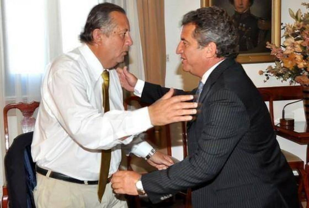 El gobernador y los intendentes radicales acordaron intensificar el trabajo conjunto