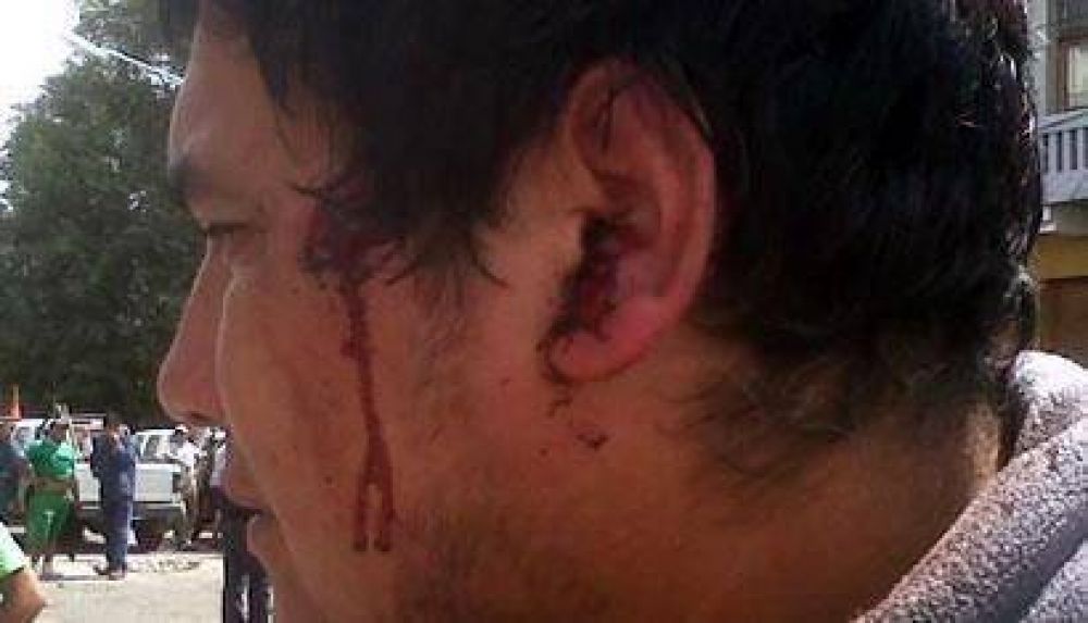 Violenta represi�n a los camioneros en Trelew