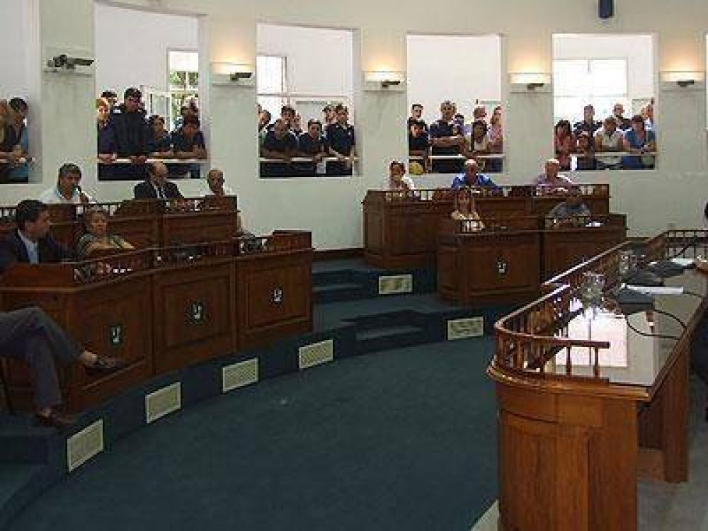 PRESIDENTE PER�N: La oposici�n avalar� la adquisici�n de los camiones de ACUMAR