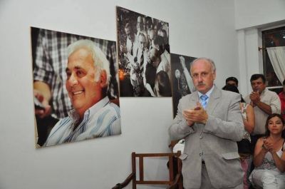El PJ homenaje� a Barracchia: "El m�s grande estadista de Trenque Lauquen"