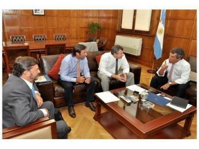 Proyectan regar grandes superficies a trav�s de estructuras autopropulsadas
