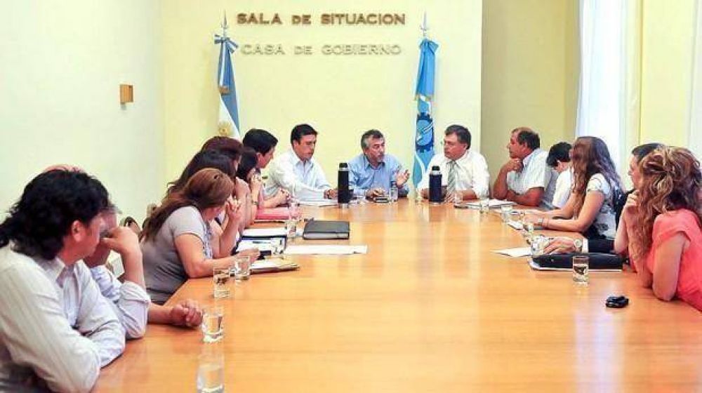 Los sindicatos rechazaron el 15% que ofreci� el gobierno