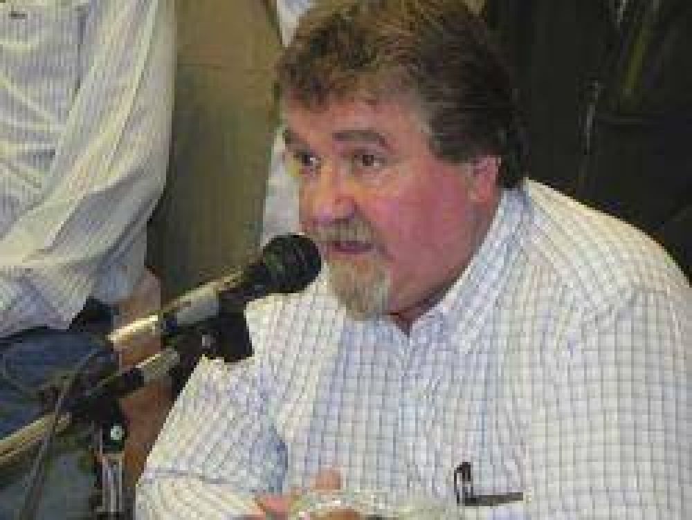 Intendente respondi� duro a Barbeito y a sindicalistas: �a mi me eligi� el pueblo�