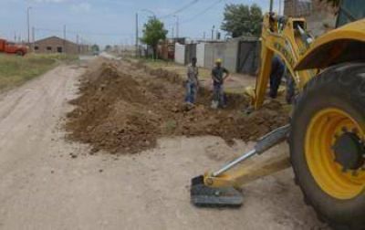 Comenz� la obra de cord�n cuneta para el barrio Latino