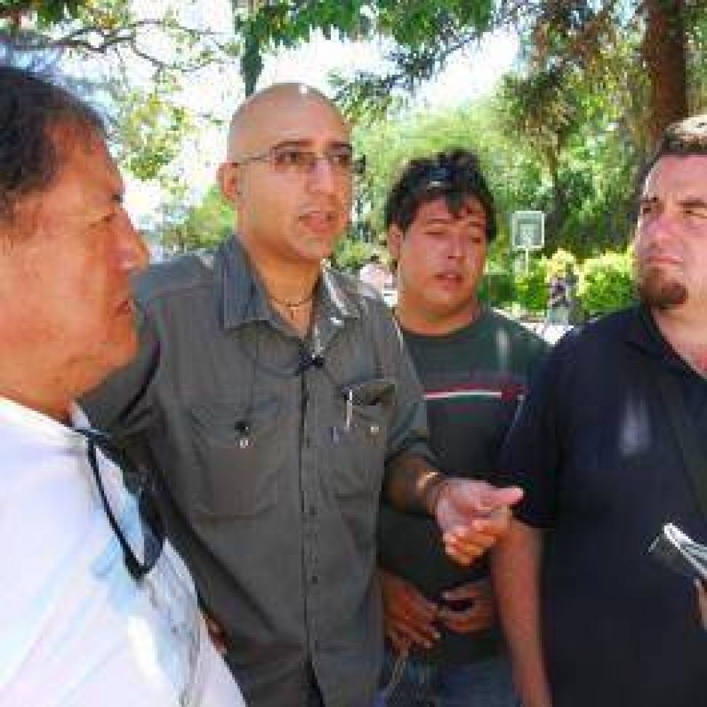 Gremios pedir�n una recomposici�n salarial a la Provincia y al municipio de la Capital