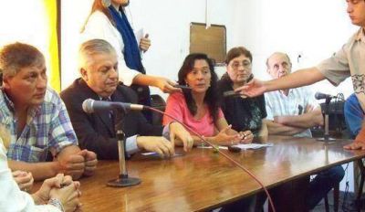 La noticia fue confirmada ayer por el subsecretario de Seguridad del Municipio, Juan Carlos Losada, quien se�al� que �ya han llegado las 31 camionetas, ya est�n siendo patentadas, corresponden al plan del a�o pasado y resta hacerles el blindaje, veremos l