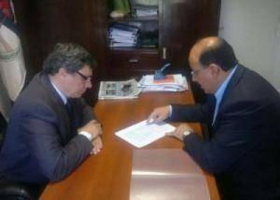 Con vistas al inicio del ciclo lectivo 2012: evaluaron programa de obras escolares