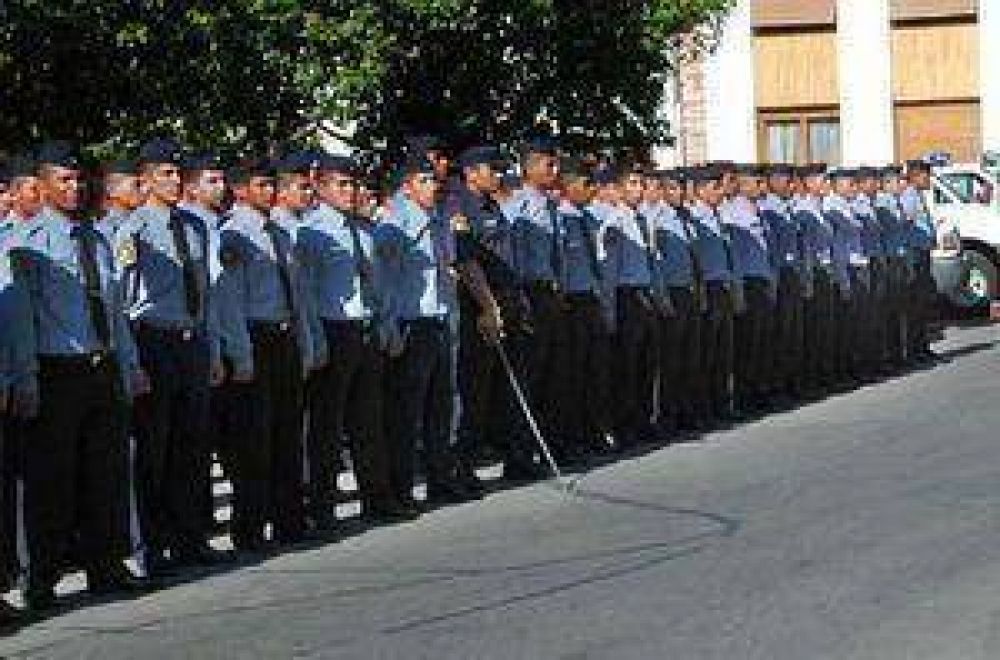 Incorporan a 250 nuevos policias en la provincia. 