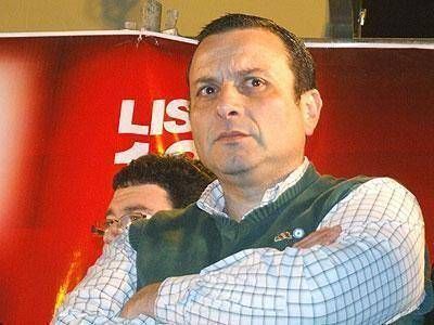 ECHEVERR�A: Leonis: �Vamos a ser la voz disidente desde afuera�