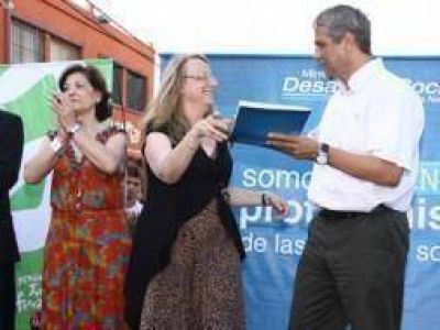 Alicia Kirchner y Ferraresi inauguraron pileta comunitaria
